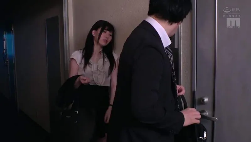 Vợ yêu nhà sát bên nhận nhầm tôi là anh xã trong một hôm say xỉn